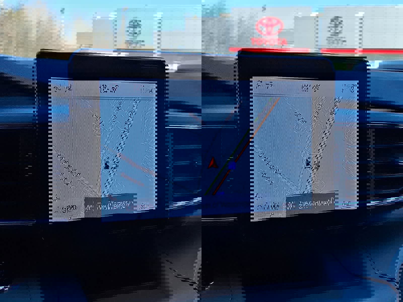 Used 2023 Ford Explorer XLT w/ Equipment Group 202A image 19