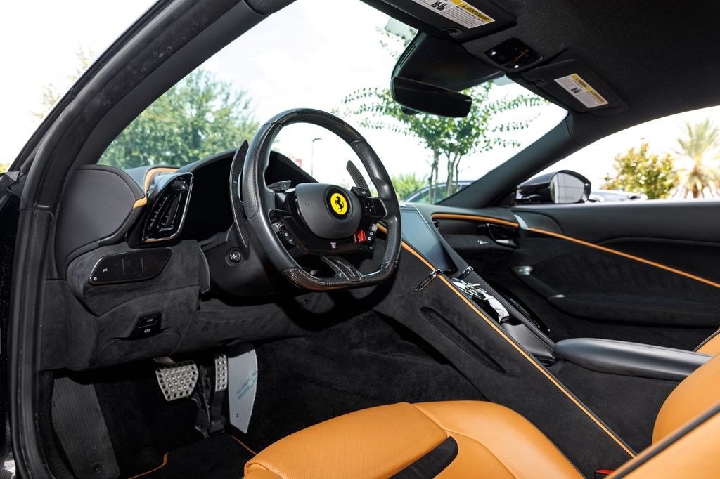 Used 2022 Ferrari Roma RWD image 21
