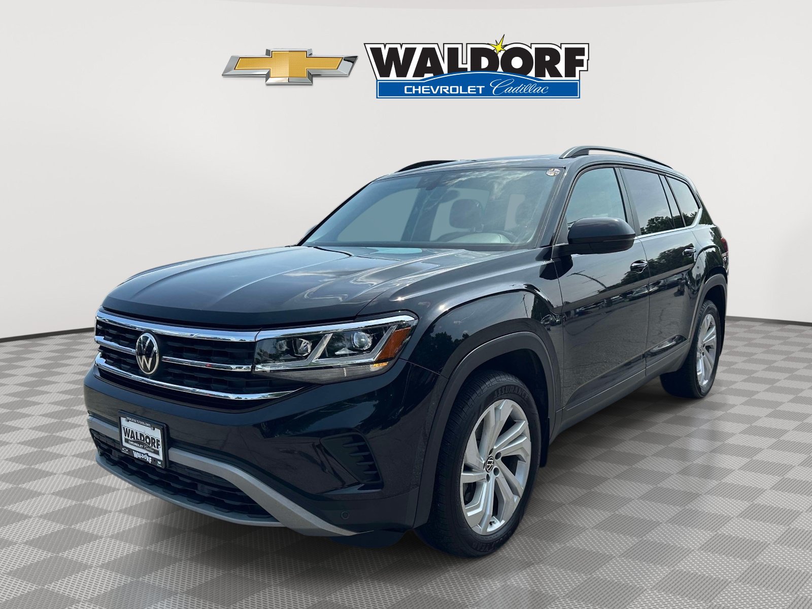 Used 2021 Volkswagen Atlas SE w/ Panoramic Sunroof Package AWD/4WD image 3
