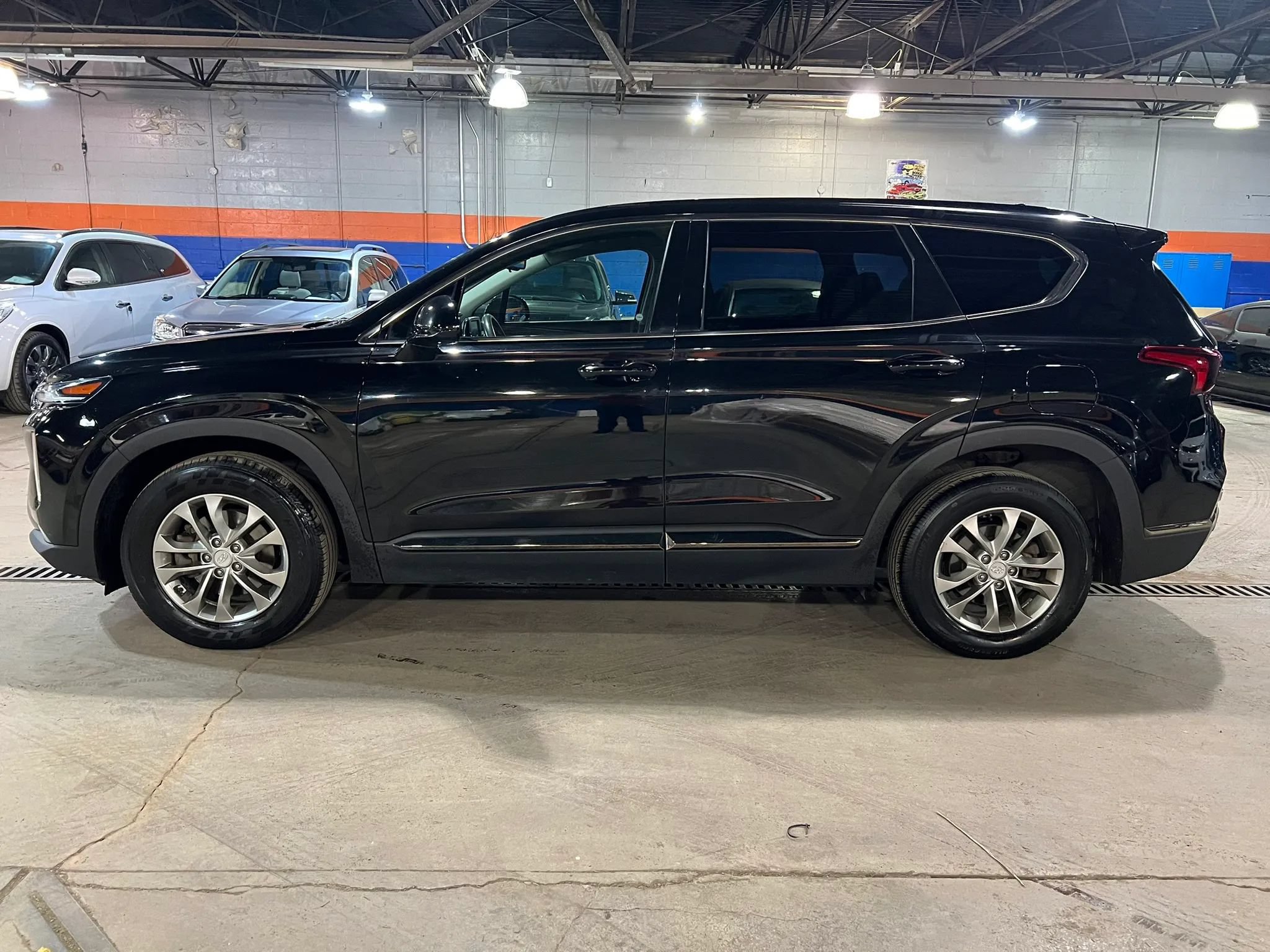Used 2019 Hyundai Santa Fe SEL FWD image 6