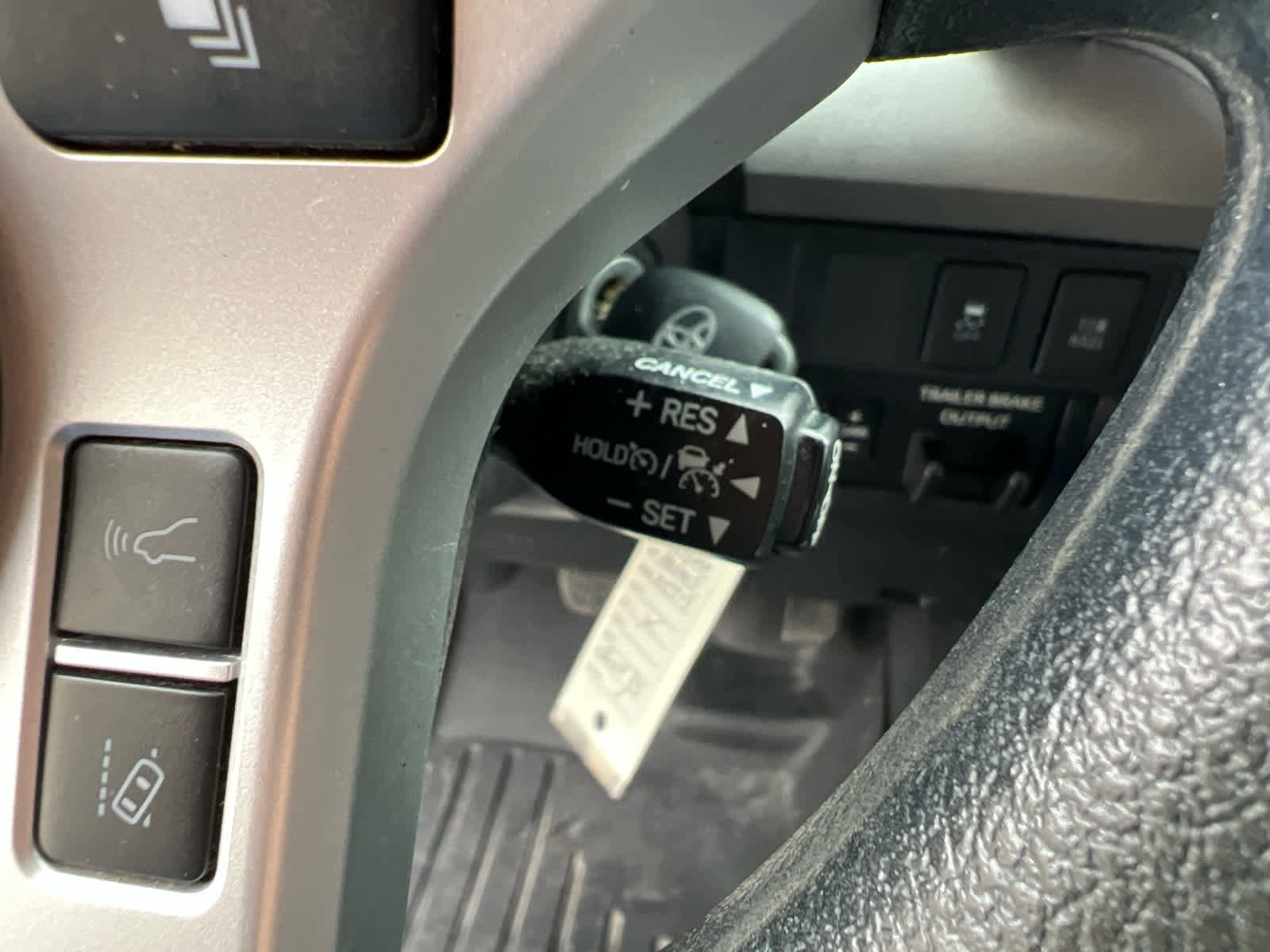 Used 2019 Toyota Tundra SR5 w/ TRD Off Road Package image 24