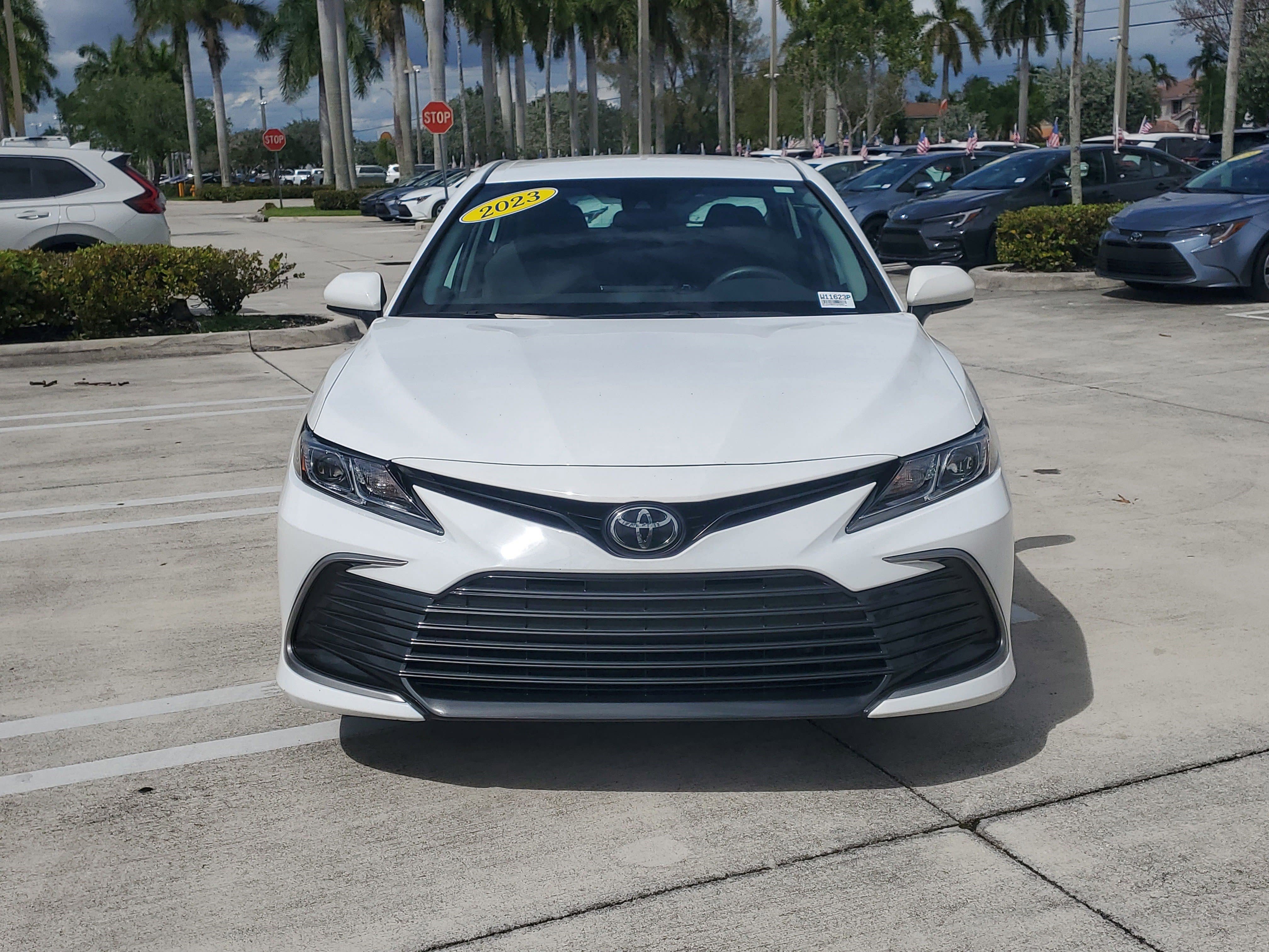 Used 2023 Toyota Camry LE FWD image 8