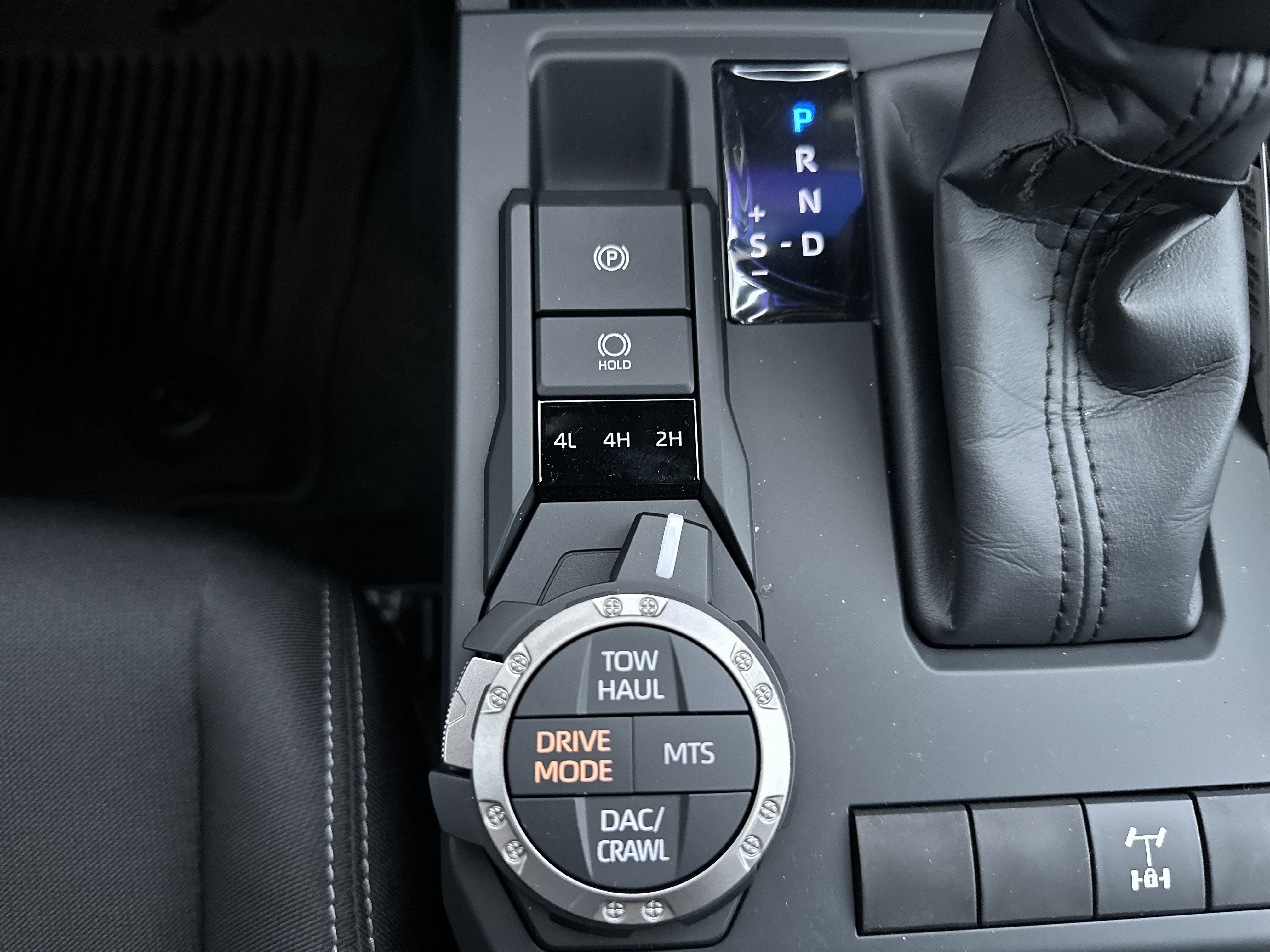 New 2025 Toyota Tacoma TRD Off-Road image 31