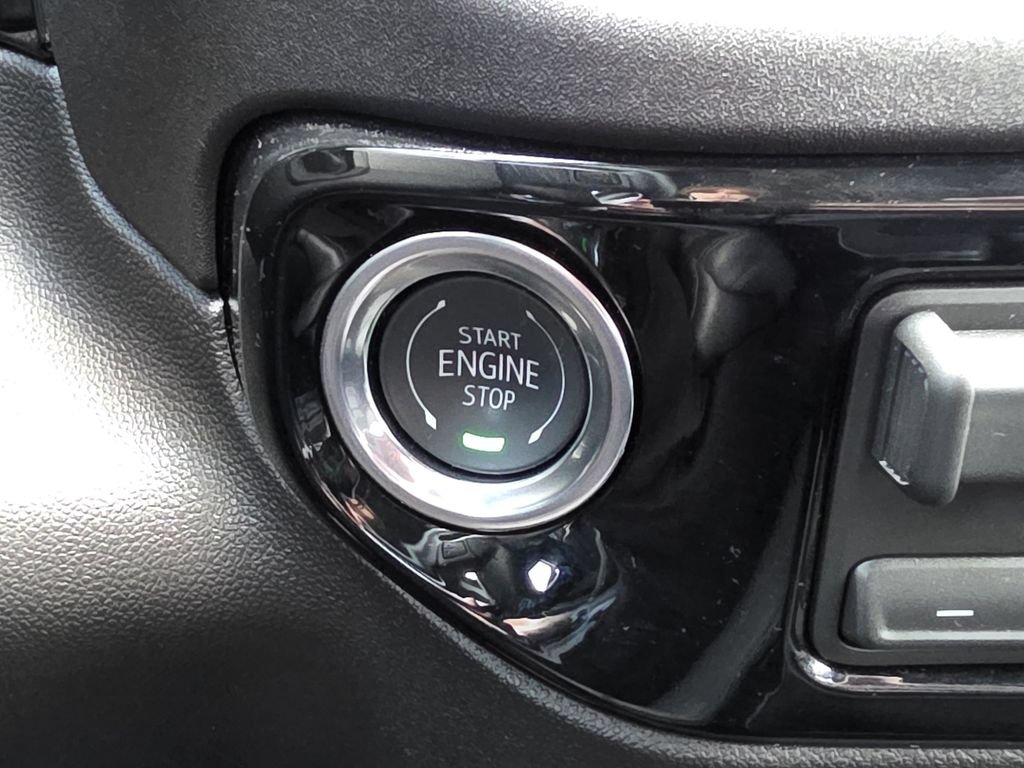Used 2026 GMC Sierra 1500 SLT AWD/4WD image 35
