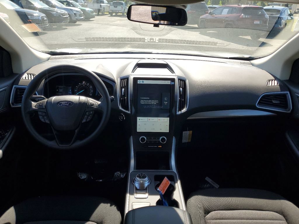 New 2024 Ford Edge SE w/ Black Appearance Package AWD/4WD image 26