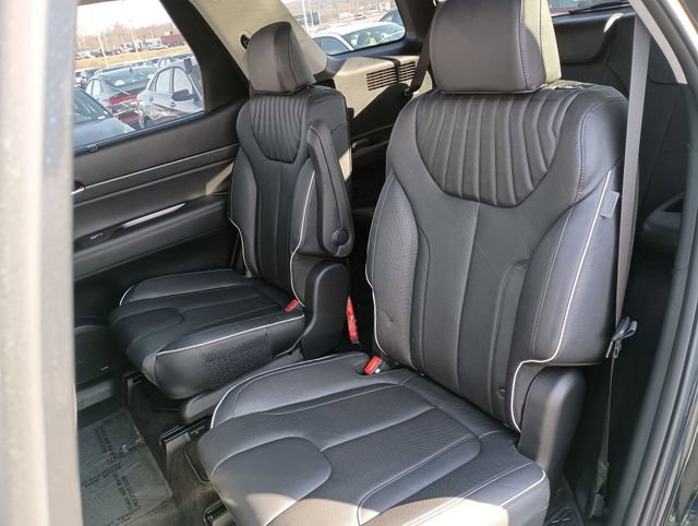 Used 2023 Hyundai Palisade Limited AWD/4WD image 29