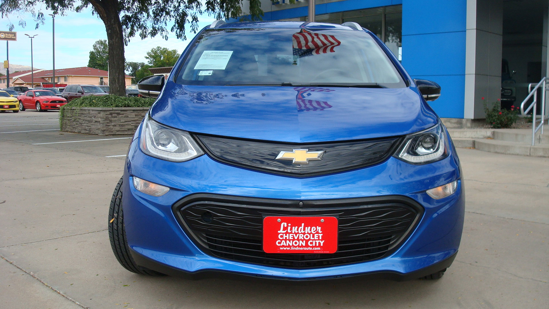 Used 2020 Chevrolet Bolt Premier w/ Infotainment Package image 2