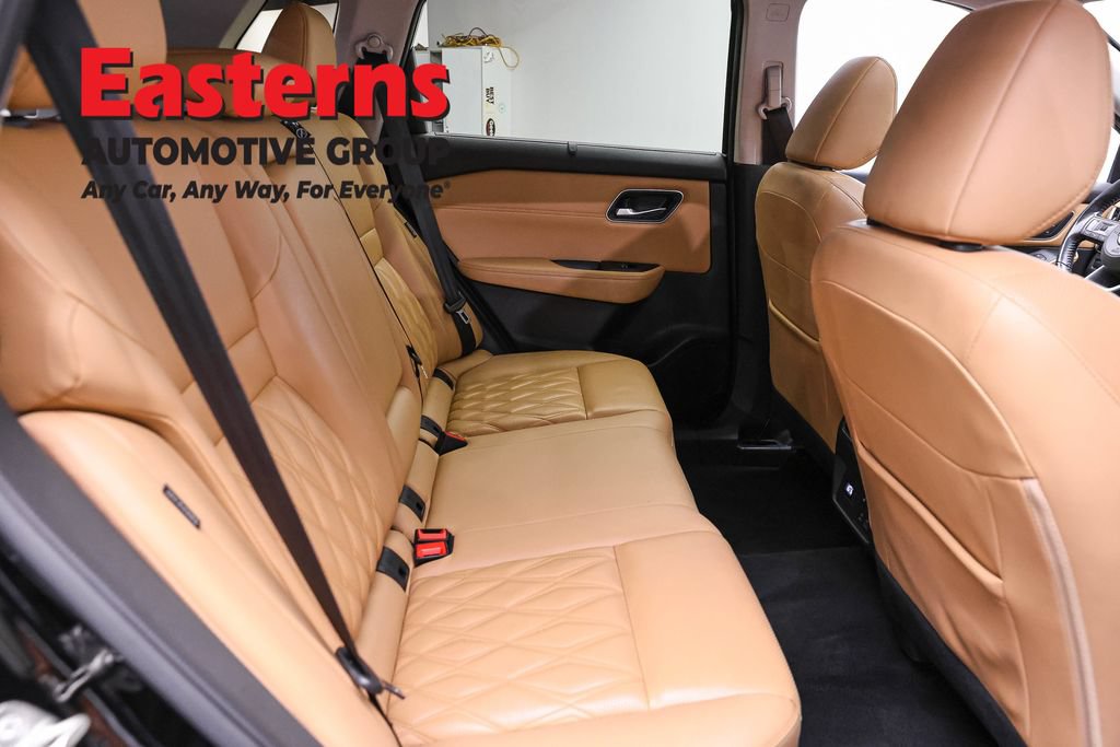 Used 2023 Nissan Rogue Platinum w/ Platinum Premium Package AWD/4WD image 26