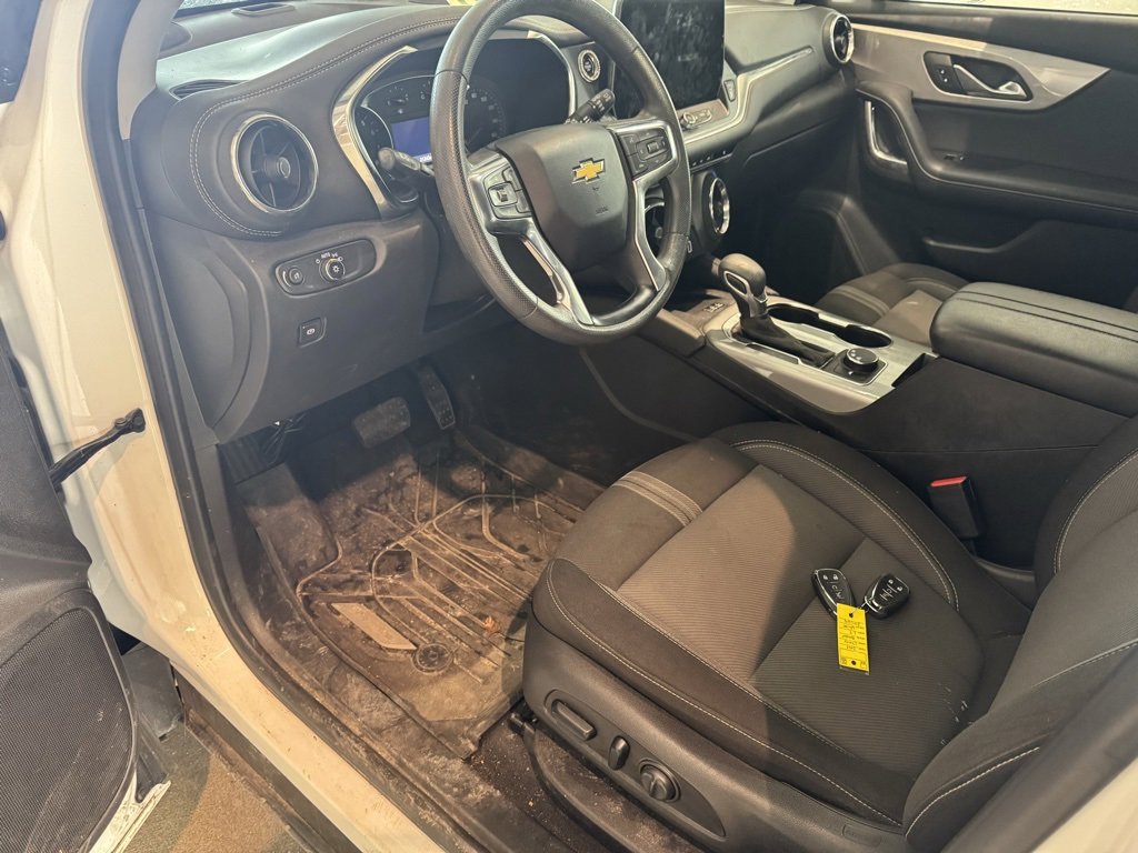 Used 2023 Chevrolet Blazer LT w/ Convenience Package image 5