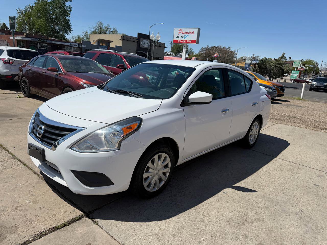 Used 2019 Nissan Versa SV FWD image 1