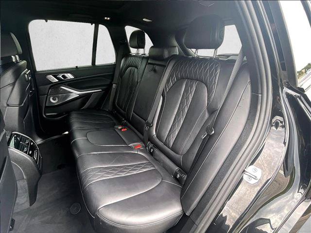 Used 2021 BMW X5 M50i w/ Executive Package AWD/4WD image 25