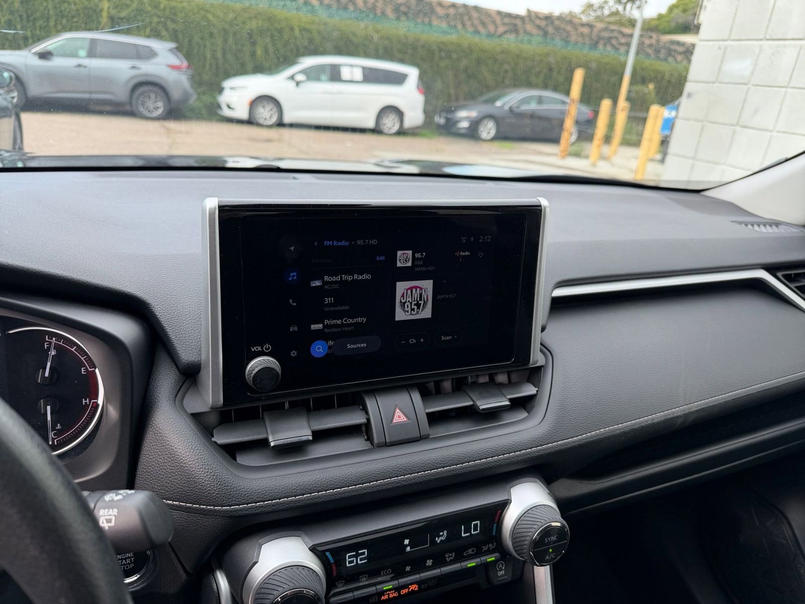 Used 2025 Toyota RAV4 XLE w/ Convenience Package image 21