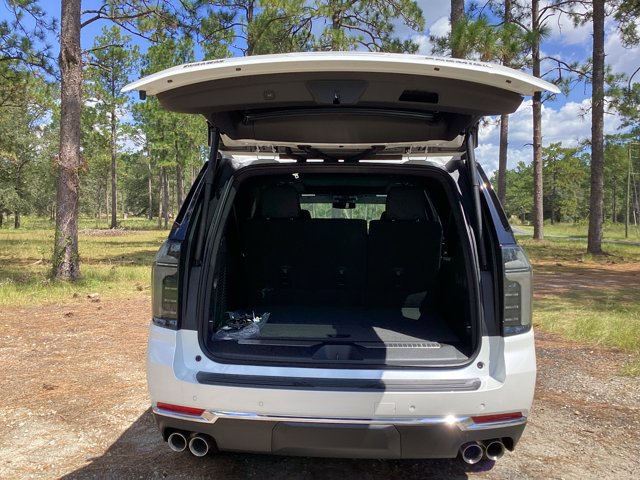 New 2025 Chevrolet Suburban Premier w/ Sun And Tow Package RWD image 7