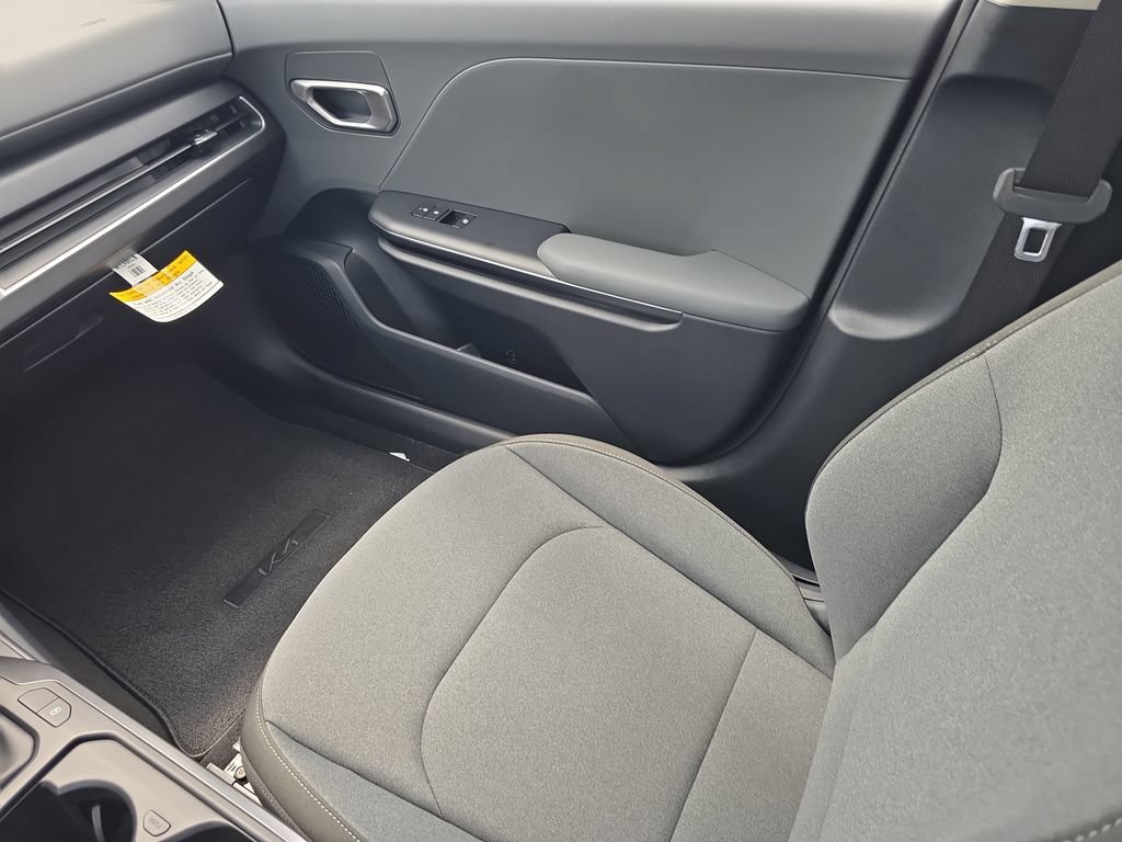 New 2026 Kia K4 FWD image 15