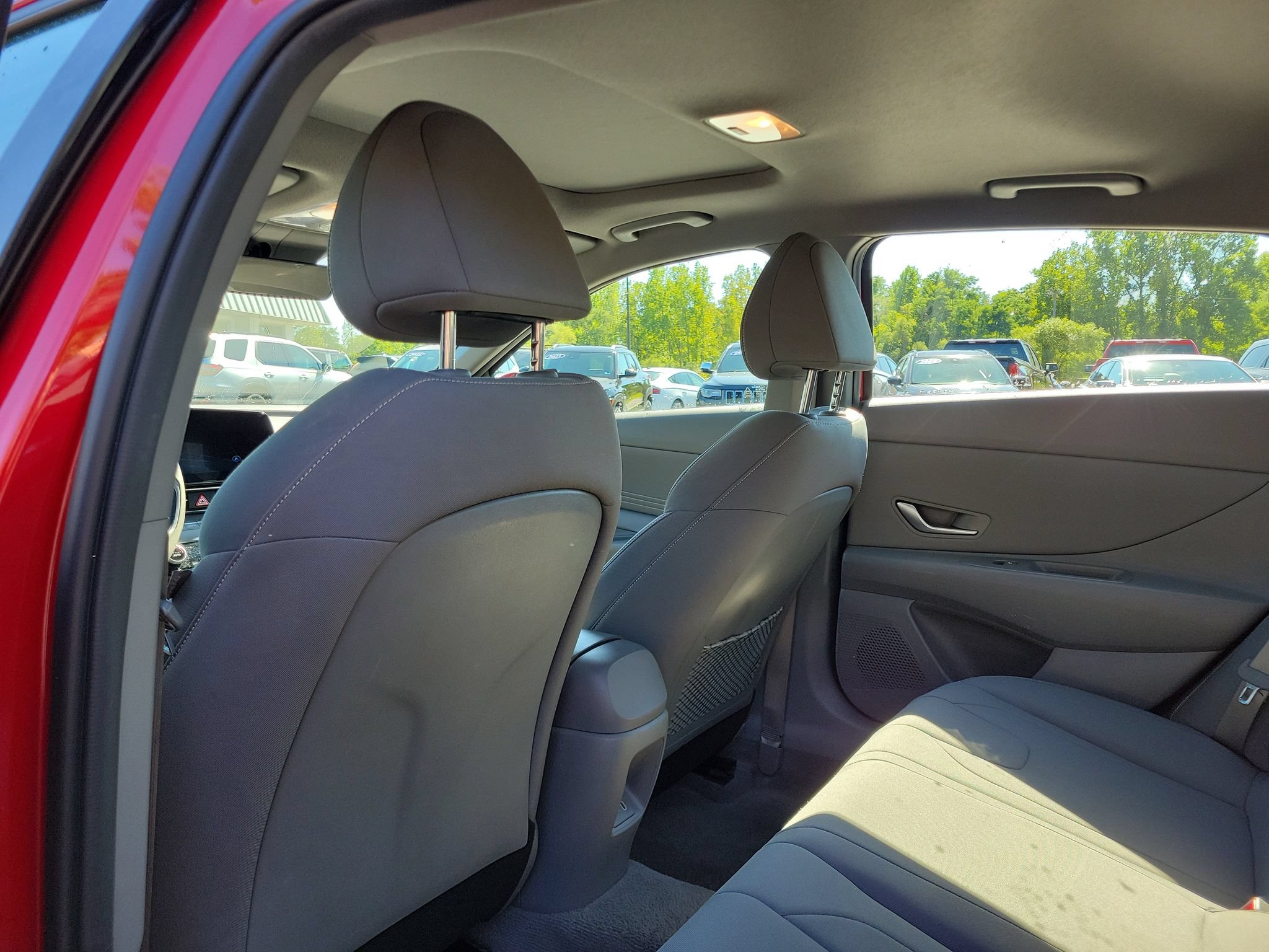Used 2025 Hyundai Elantra SEL FWD image 22