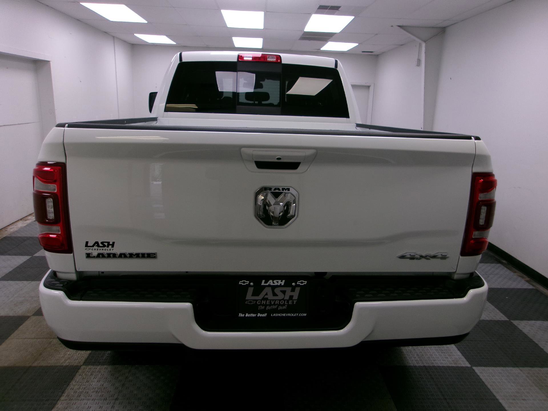 Used 2024 RAM 2500 Laramie AWD/4WD image 5