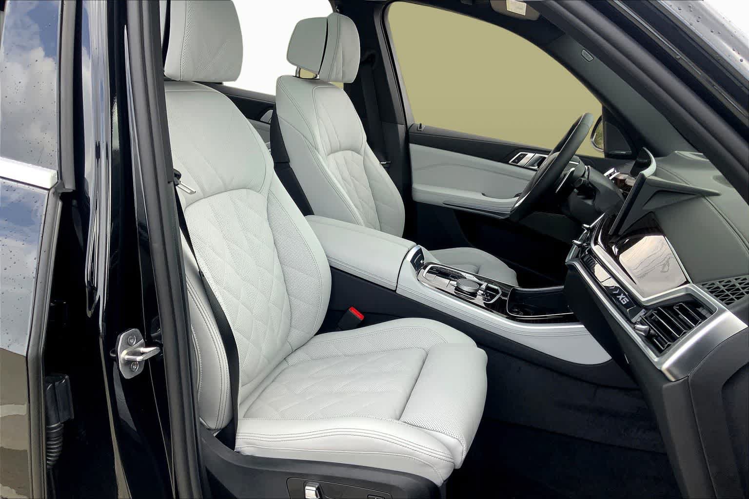 Used 2026 BMW X5 sDrive40i w/ Climate Comfort Package RWD image 8