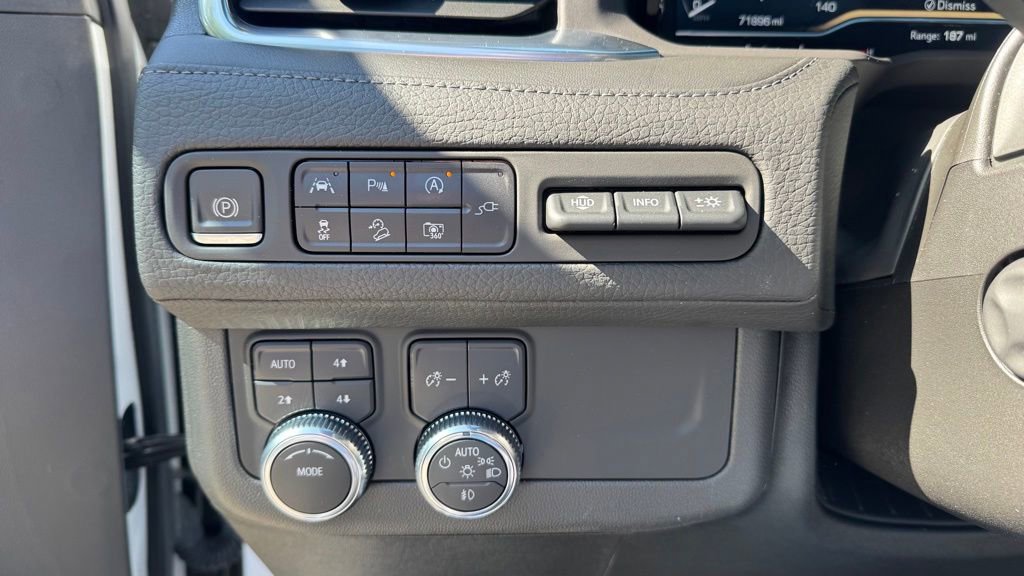 Used 2022 GMC Yukon Denali AWD/4WD image 26