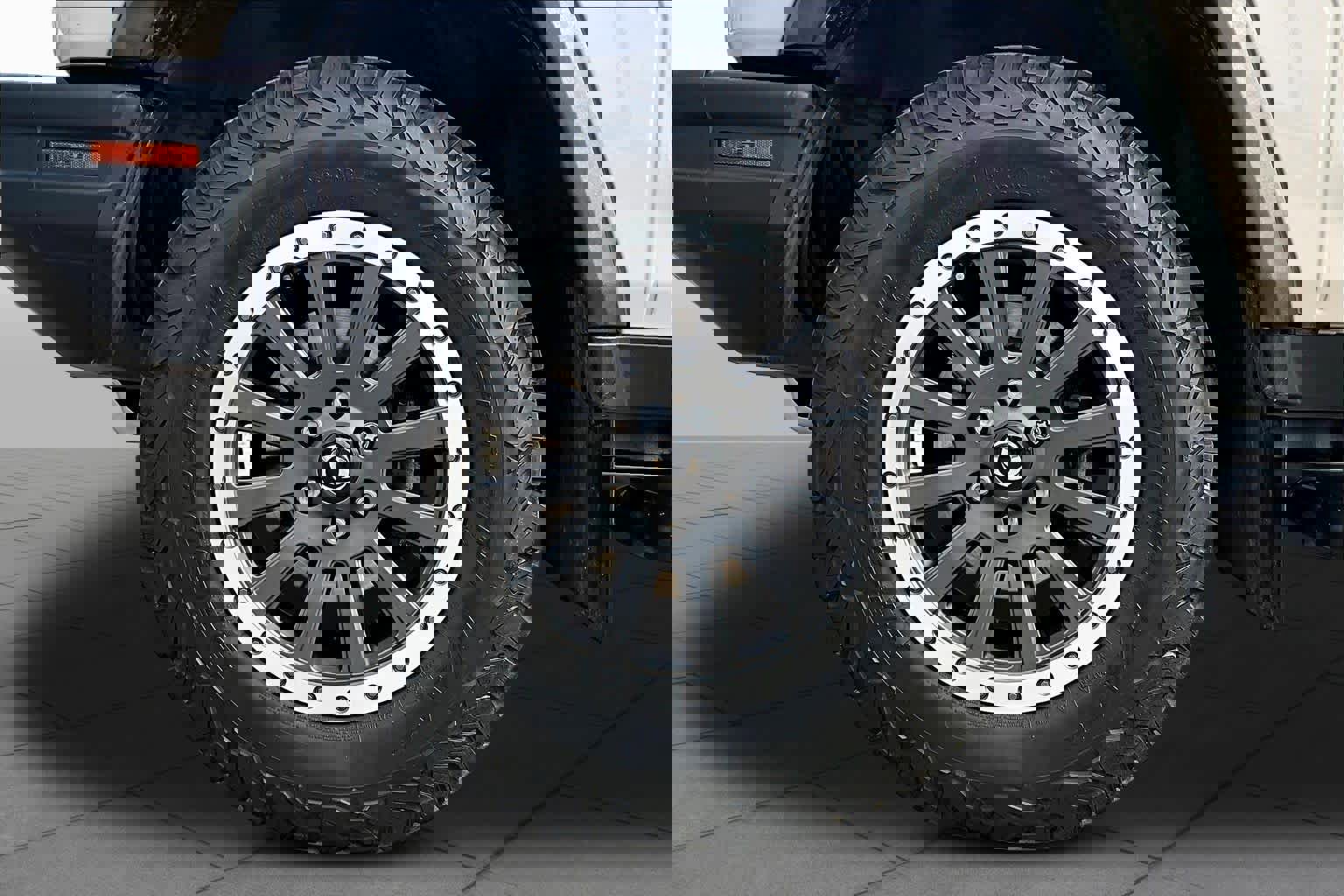 Used 2024 INEOS Grenadier Fieldmaster Edition image 11