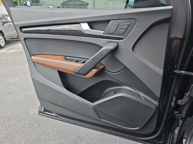 Used 2019 Audi Q5 2.0T Premium w/ Convenience Package AWD/4WD image 33