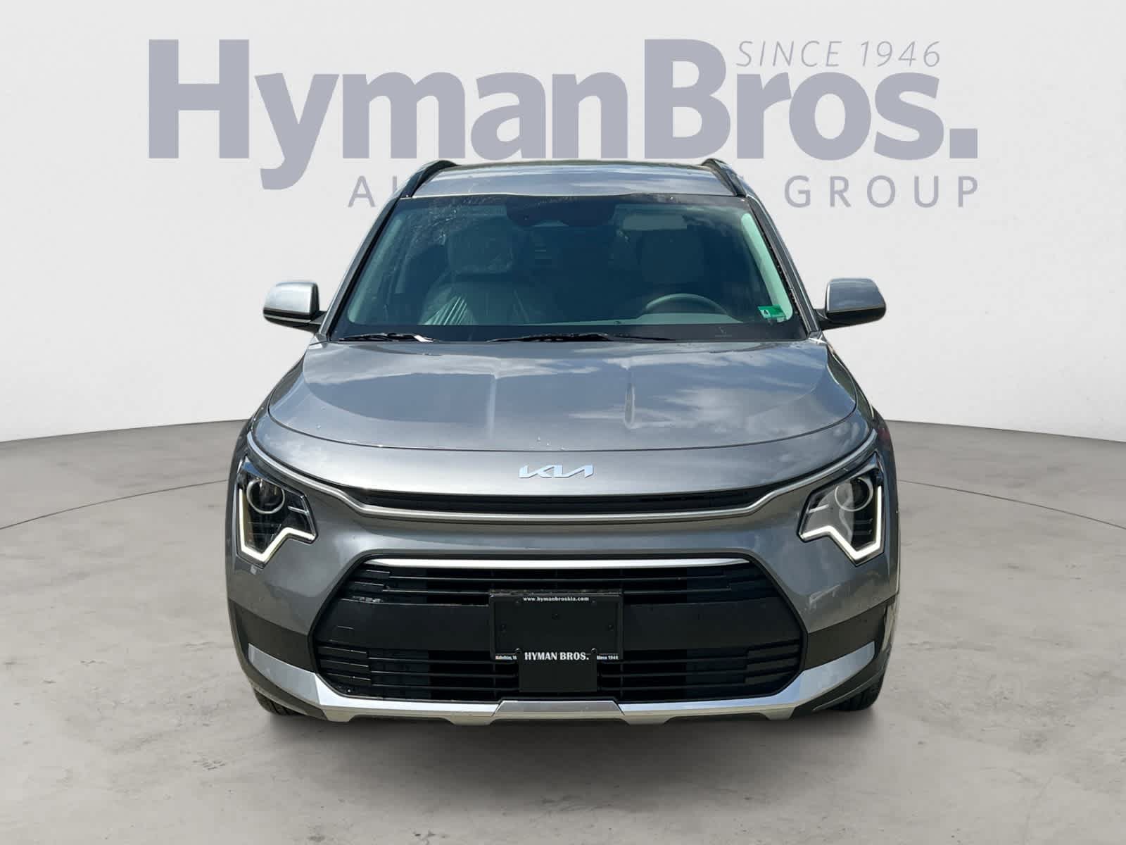Certified 2025 Kia Niro EX FWD image 9