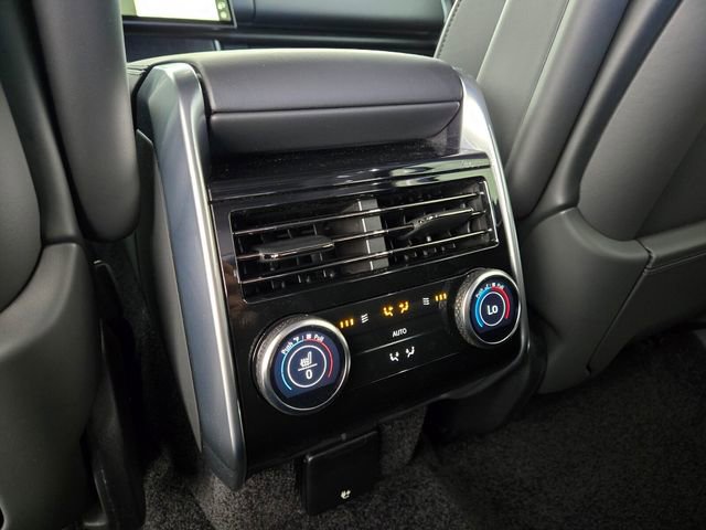 New 2026 Land Rover Range Rover SE AWD/4WD image 13
