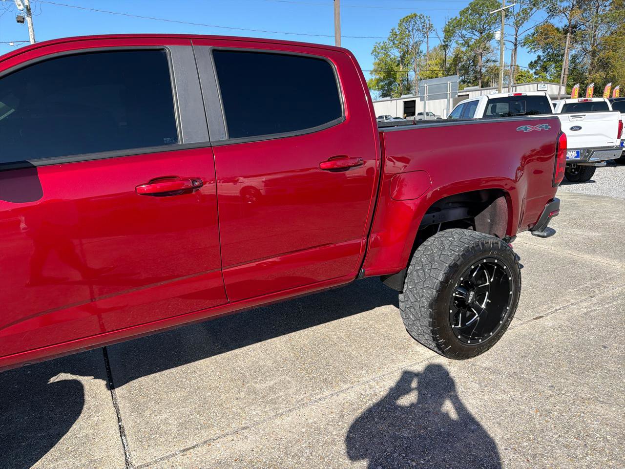 Used 2021 Chevrolet Colorado LT AWD/4WD image 5