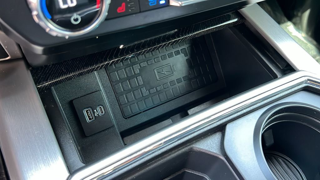 Certified 2022 Ford F350 Platinum AWD/4WD image 18