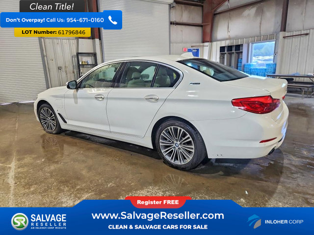 Used 2018 BMW 530e xDrive AWD/4WD image 3