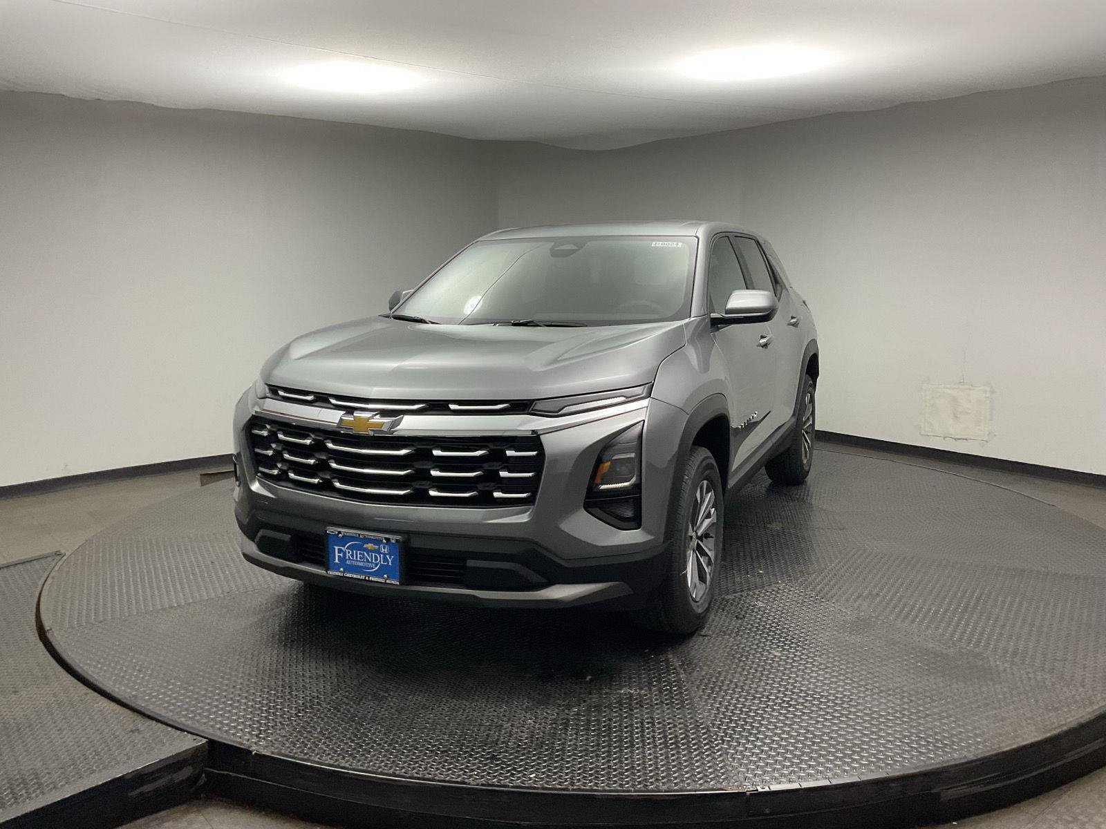 New 2027 Chevrolet Equinox LT FWD image 3