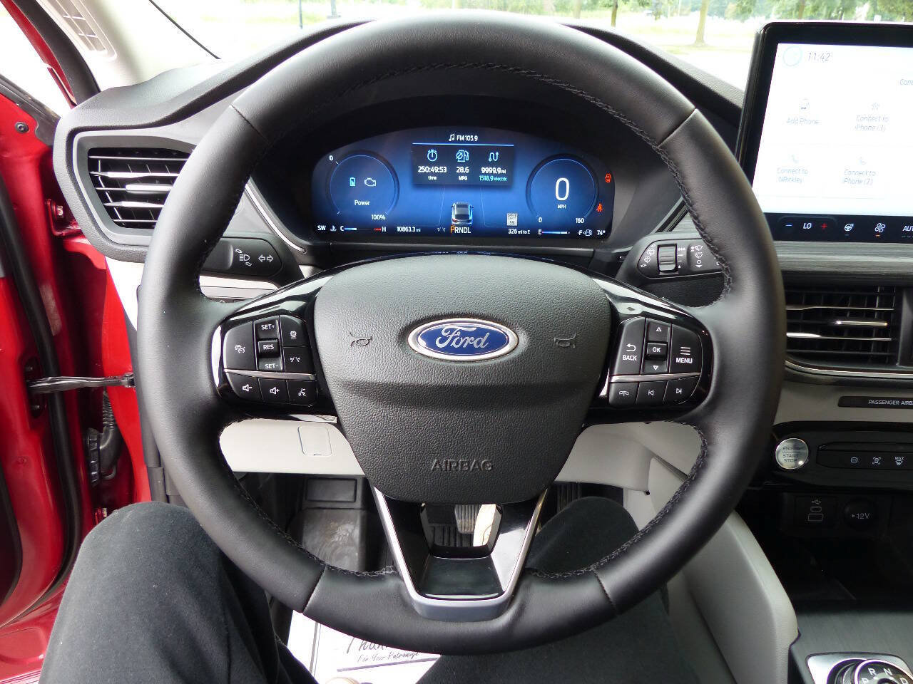 Used 2026 Ford Escape Platinum AWD/4WD image 25