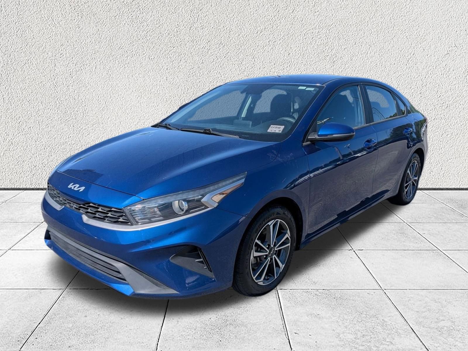 Used 2022 Kia Forte LXS w/ LXS Technology Package FWD image 7