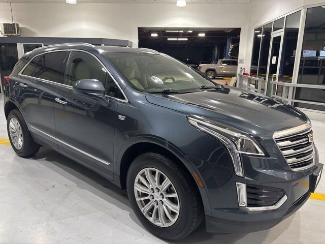 Used 2019 Cadillac XT5 AWD image 4