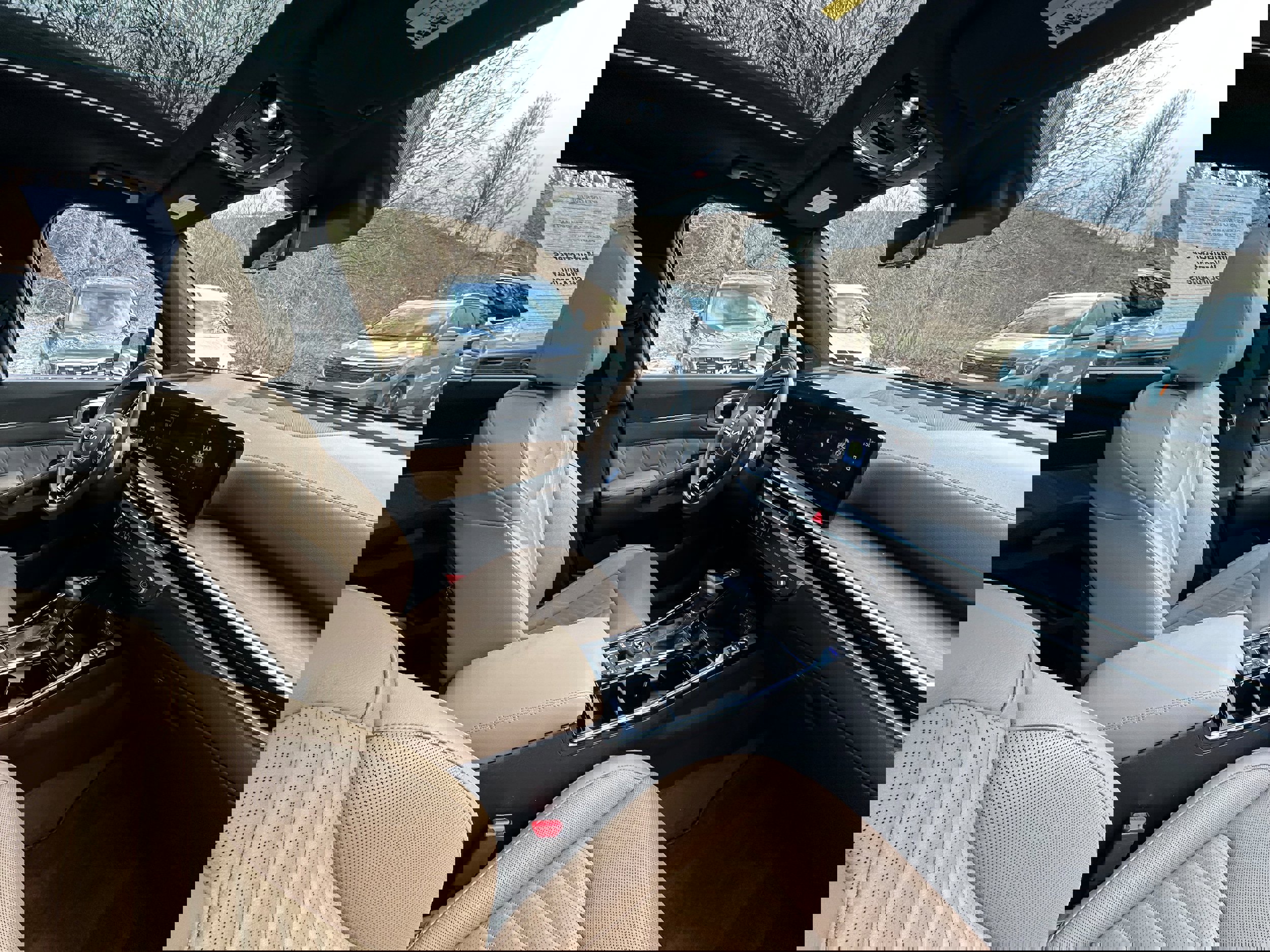 Used 2025 Kia Sorento SX Prestige w/ Olive Brown Leather Package image 35