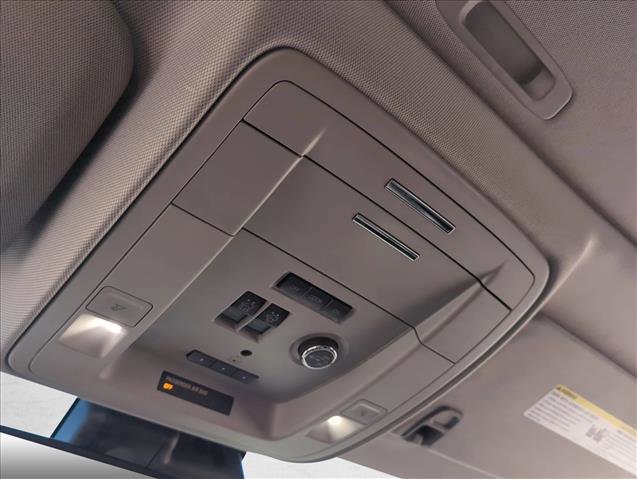 Used 2018 GMC Yukon Denali w/ Open Road Package image 15