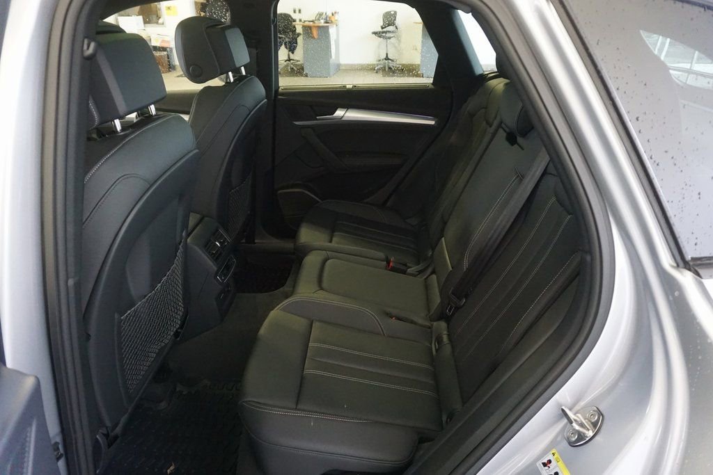 Used 2024 Audi Q5 2.0T Prestige w/ Prestige Package image 22