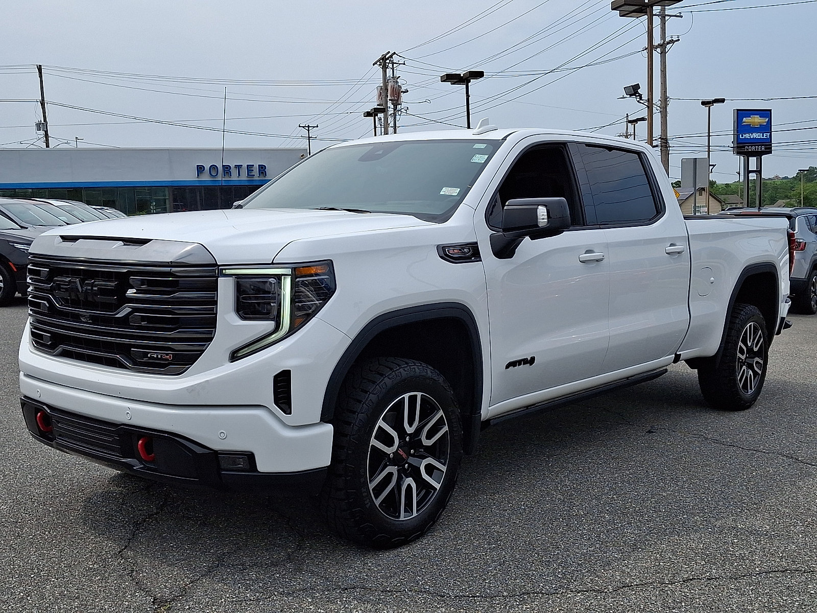 Certified 2024 GMC Sierra 1500 AT4 w/ Technology Package AWD/4WD image 3