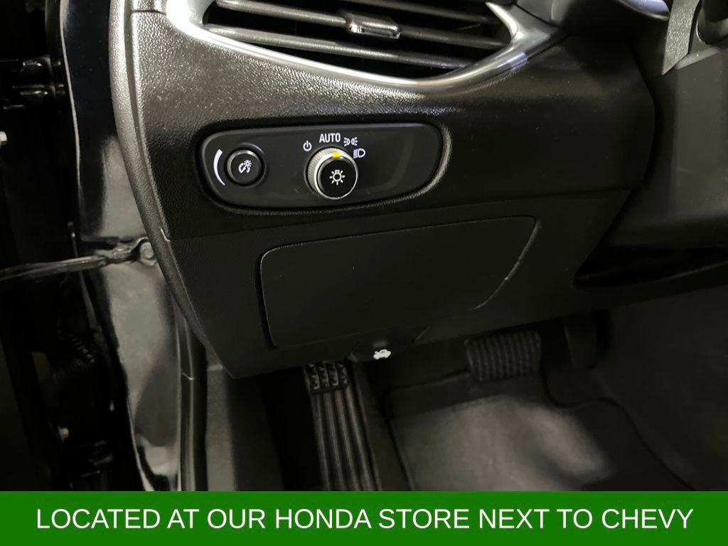 Used 2020 Chevrolet Malibu LT image 13