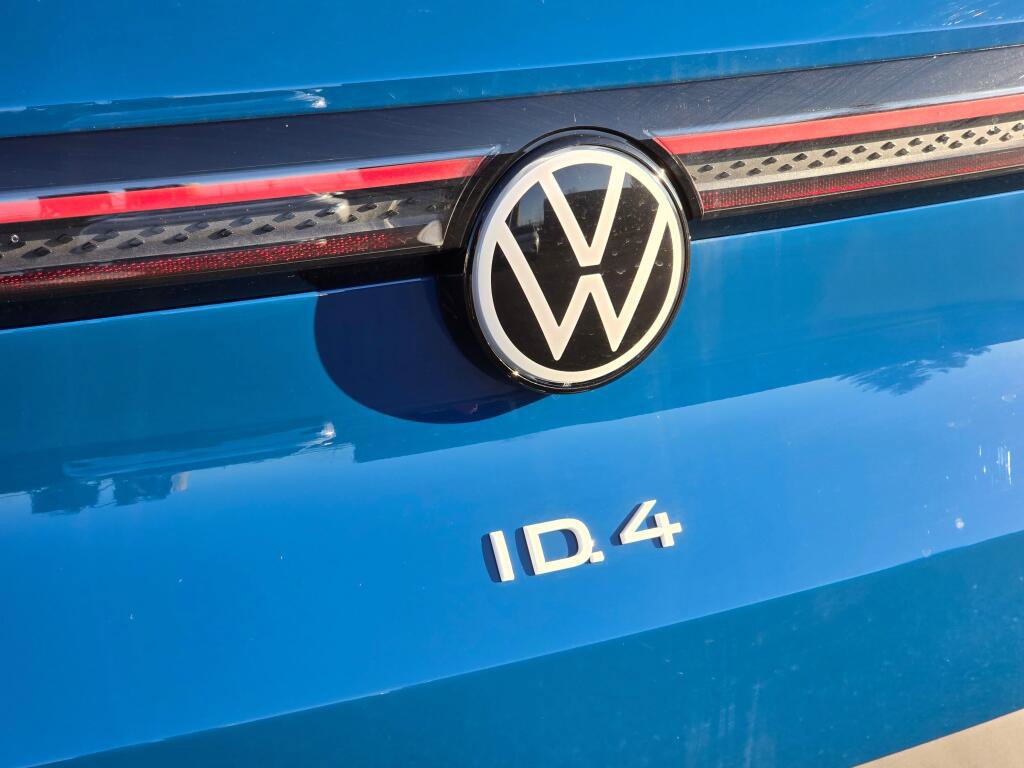 New 2026 Volkswagen ID.4 Pro S image 14