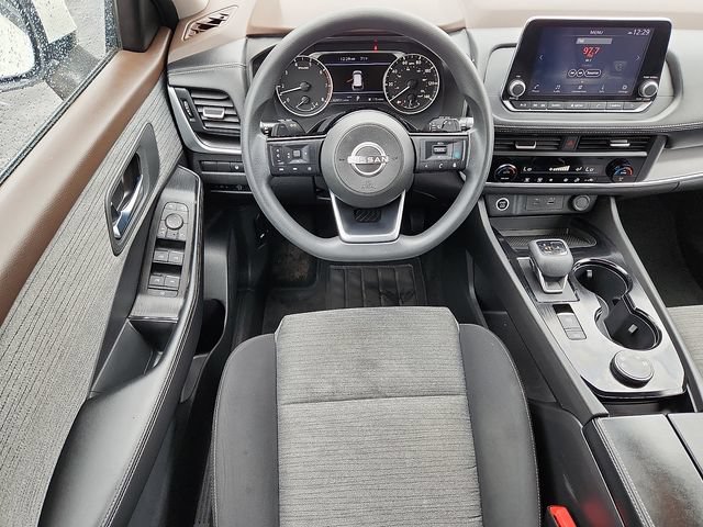 Used 2023 Nissan Rogue SV AWD/4WD image 12