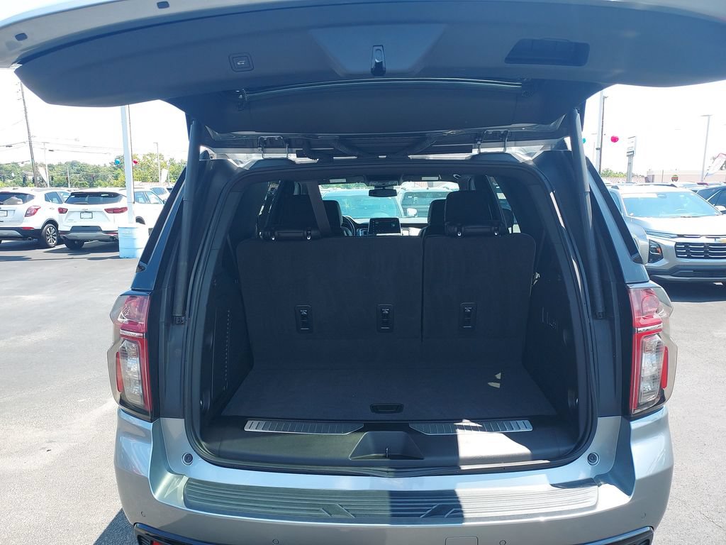 Used 2023 Chevrolet Tahoe Z71 w/ Z71 Off-Road Package AWD/4WD image 9