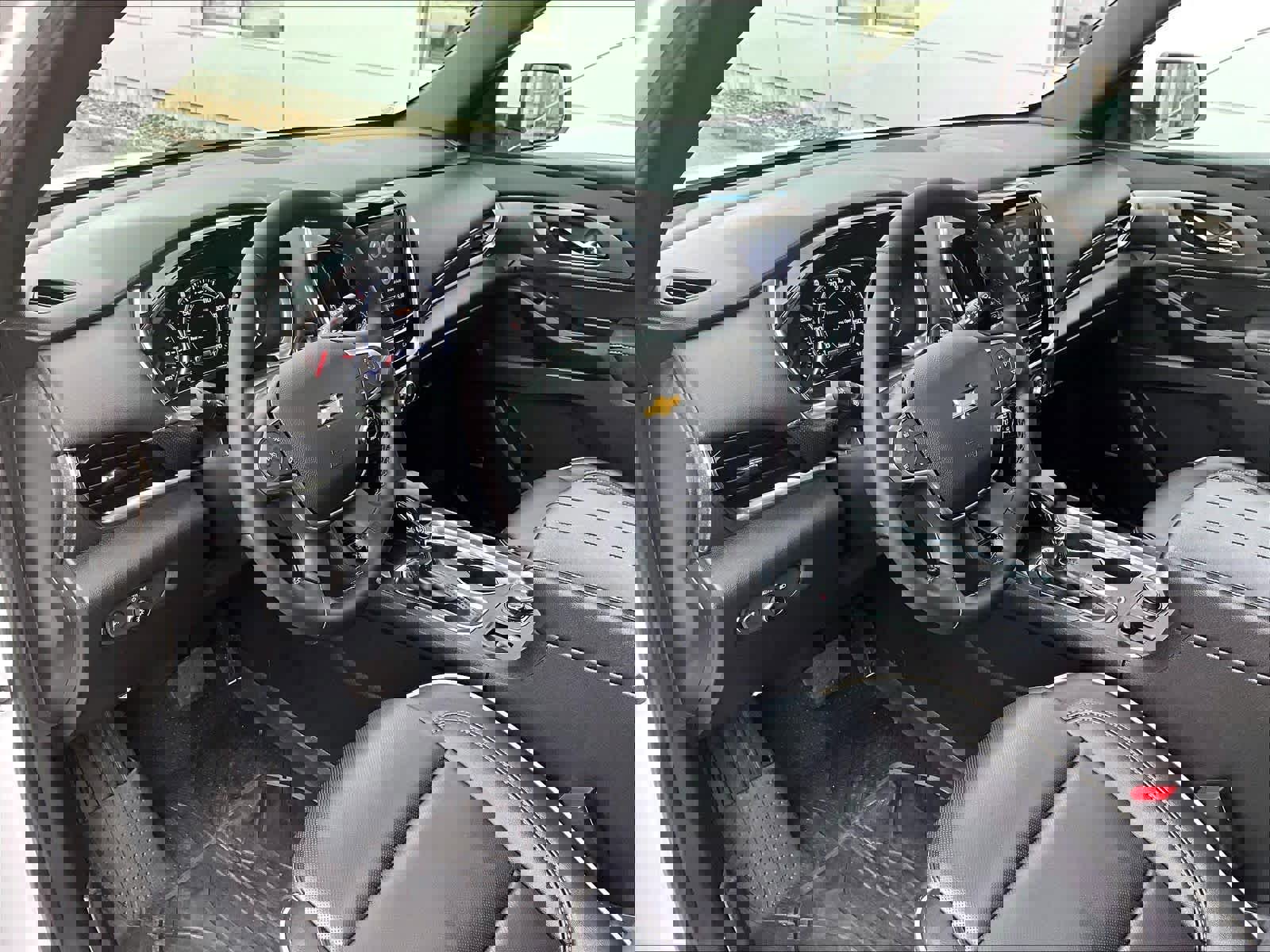 Used 2023 Chevrolet Traverse Premier w/ LPO, Floor Liner Package AWD/4WD image 8