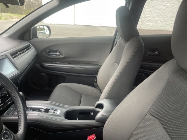Used 2021 Honda HR-V Sport image 9