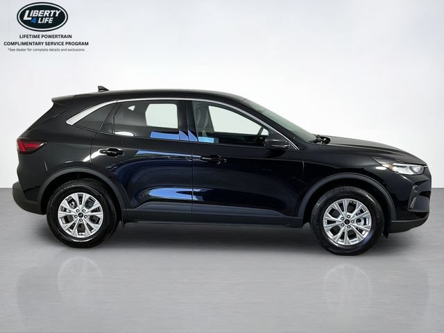 Certified 2023 Ford Escape Active AWD/4WD image 2
