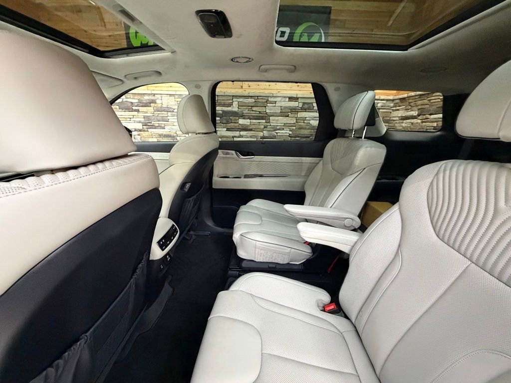 Certified 2025 Hyundai Palisade Calligraphy image 28
