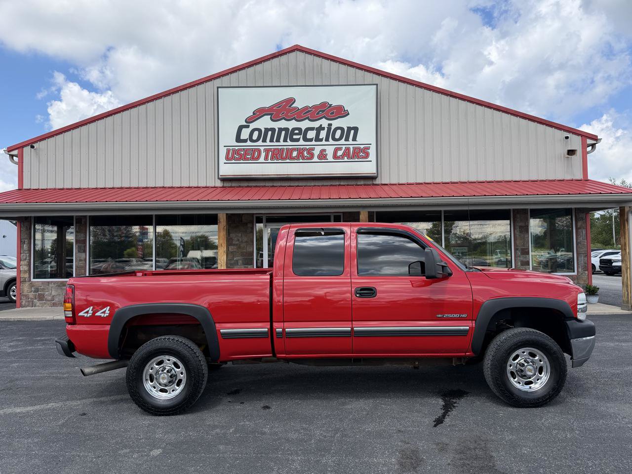 Used 2002 Chevrolet Silverado 2500 LS w/ Electrical Convenience Pkg AWD/4WD image 3