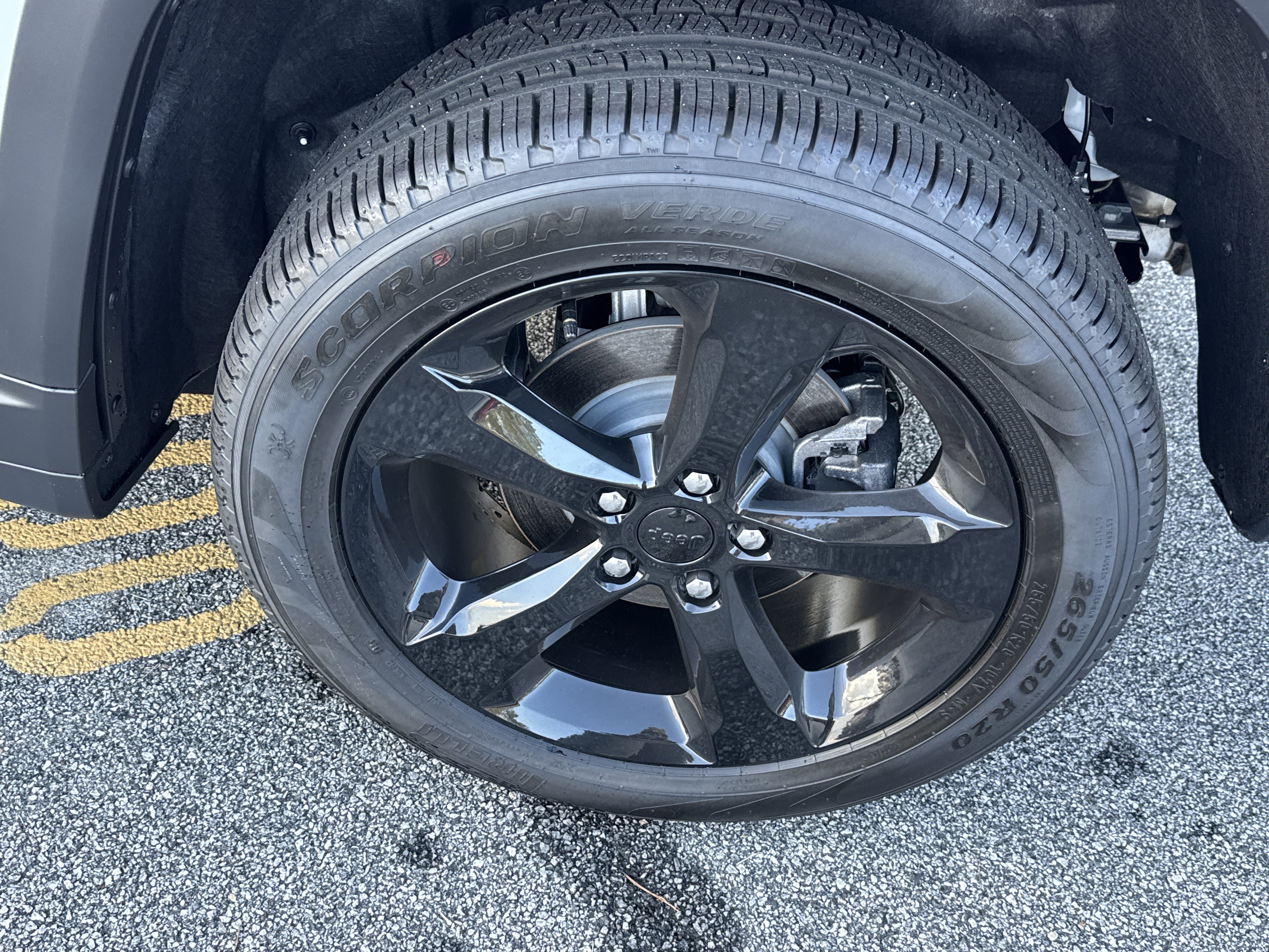 New 2025 Jeep Grand Cherokee Limited w/ Black Appearance Package image 26