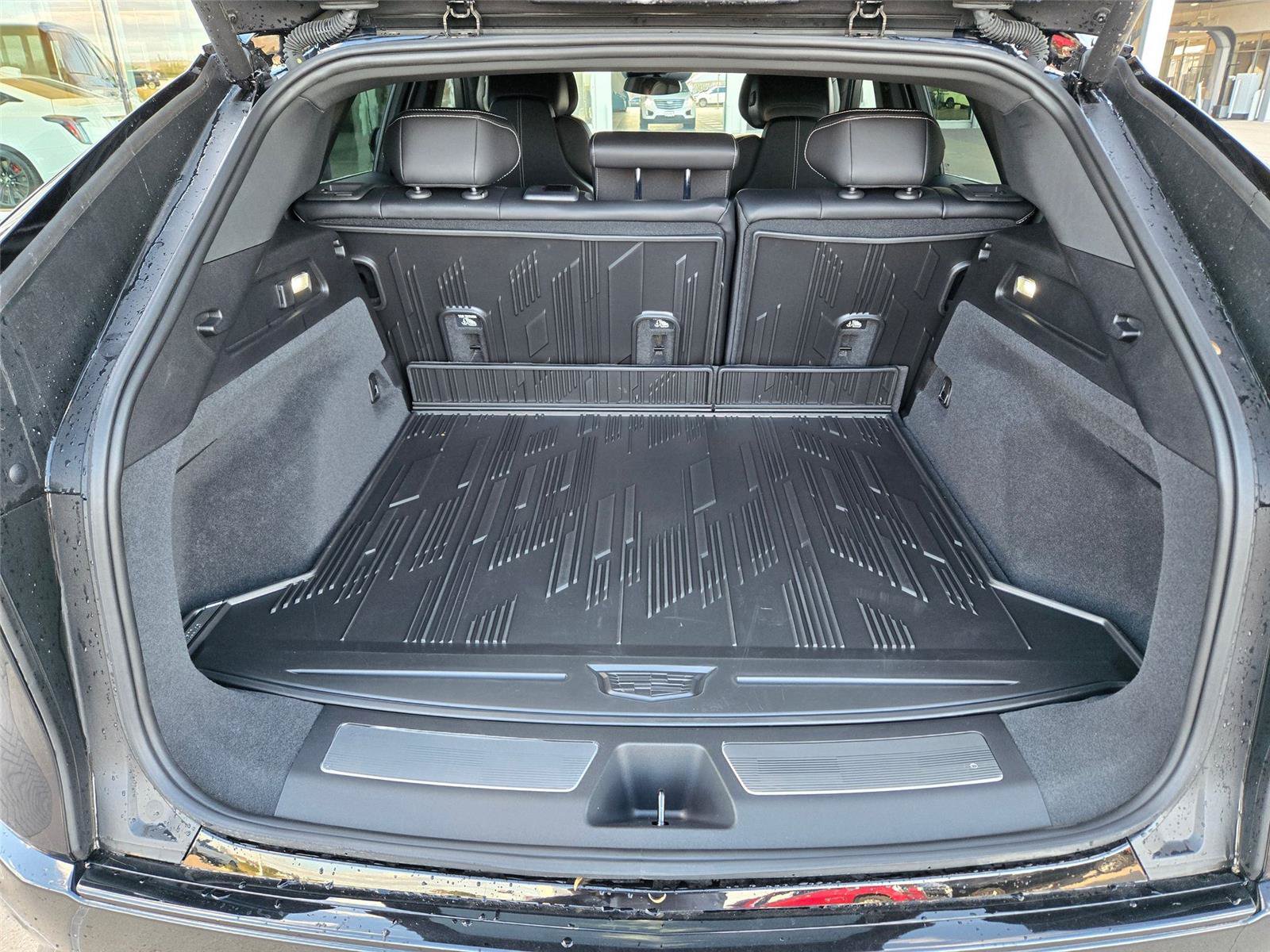 New 2026 Cadillac Lyriq Sport AWD/4WD image 31