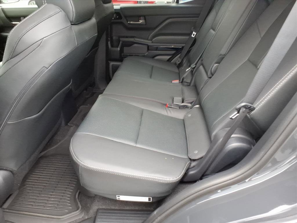 New 2026 Toyota 4Runner Limited AWD/4WD image 5