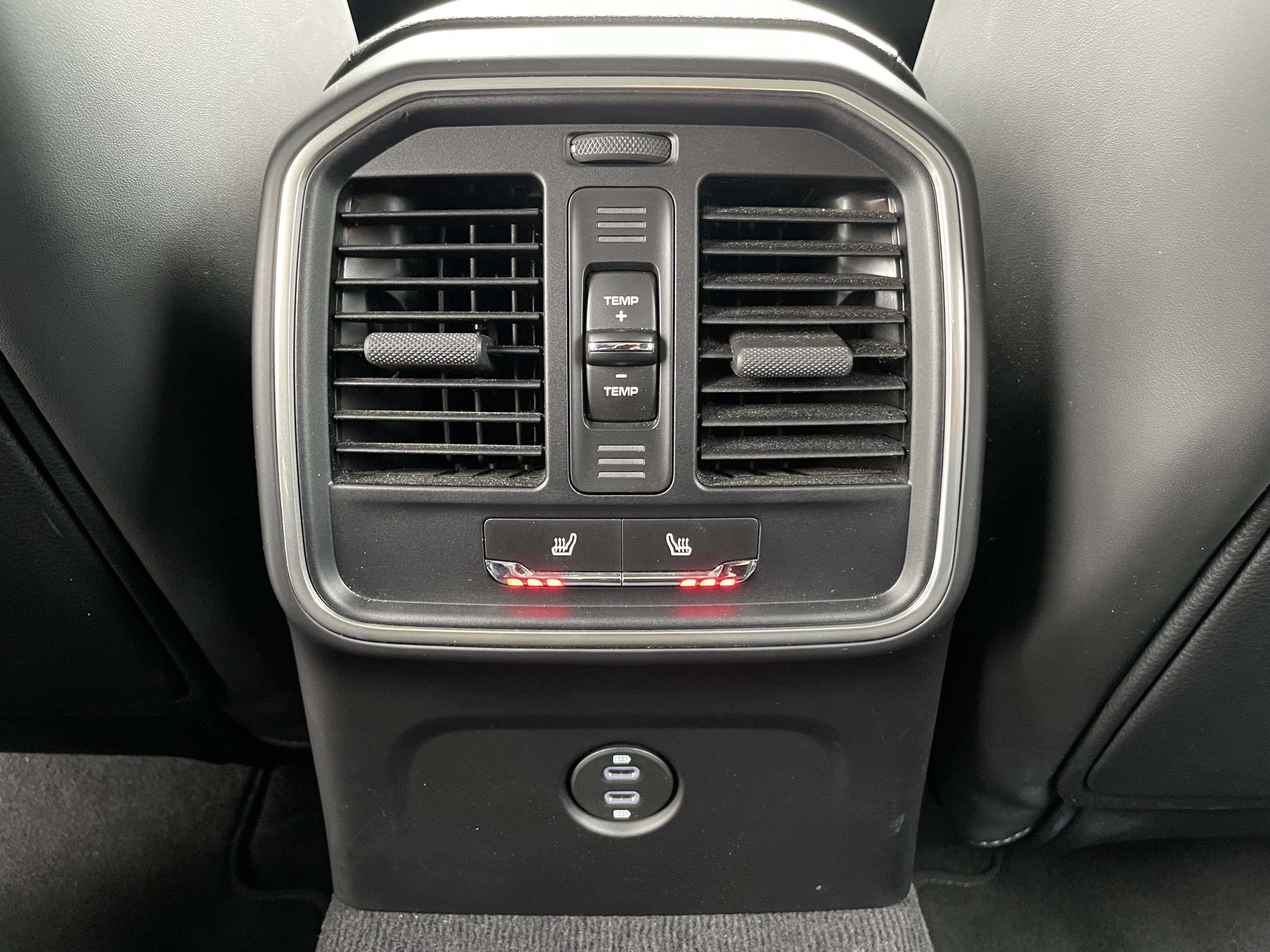 Used 2023 Porsche Macan S w/ Premium Package Plus image 26